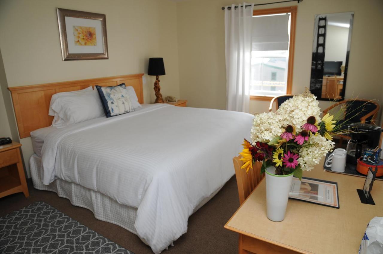 Smugglers Cove Inn Lunenburg Dış mekan fotoğraf